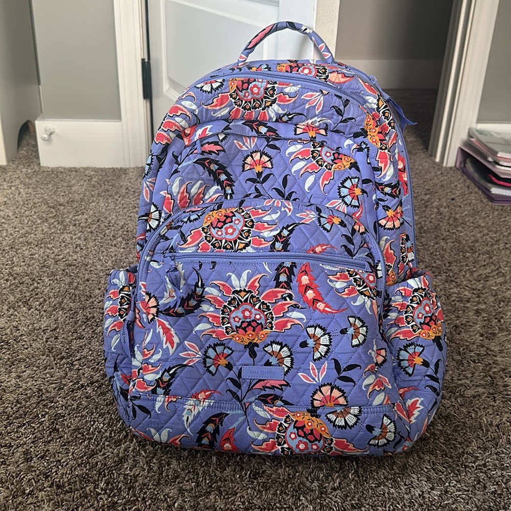 Vera Bradley Essential Large Backpack, Mural Garden Print, EUC. SOLD